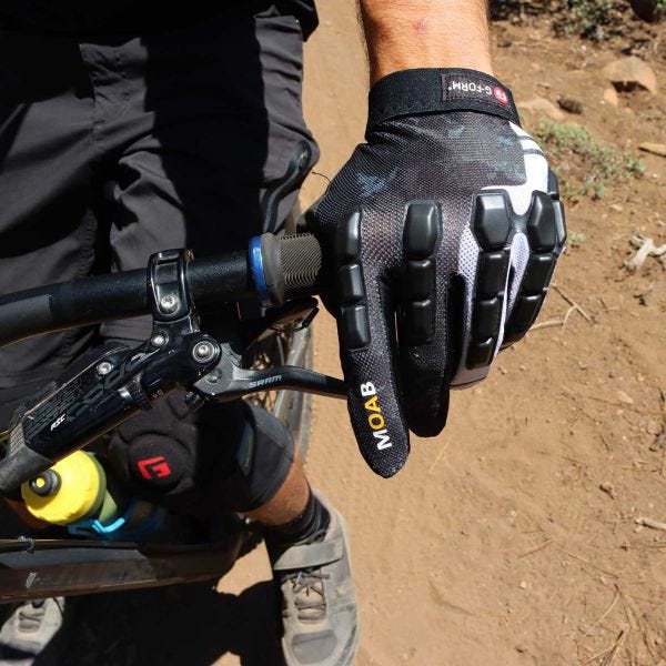 Pumpanickel Sports Shop G-Form Moab Mountain Bike Gloves for MTB, cycling - Black/White